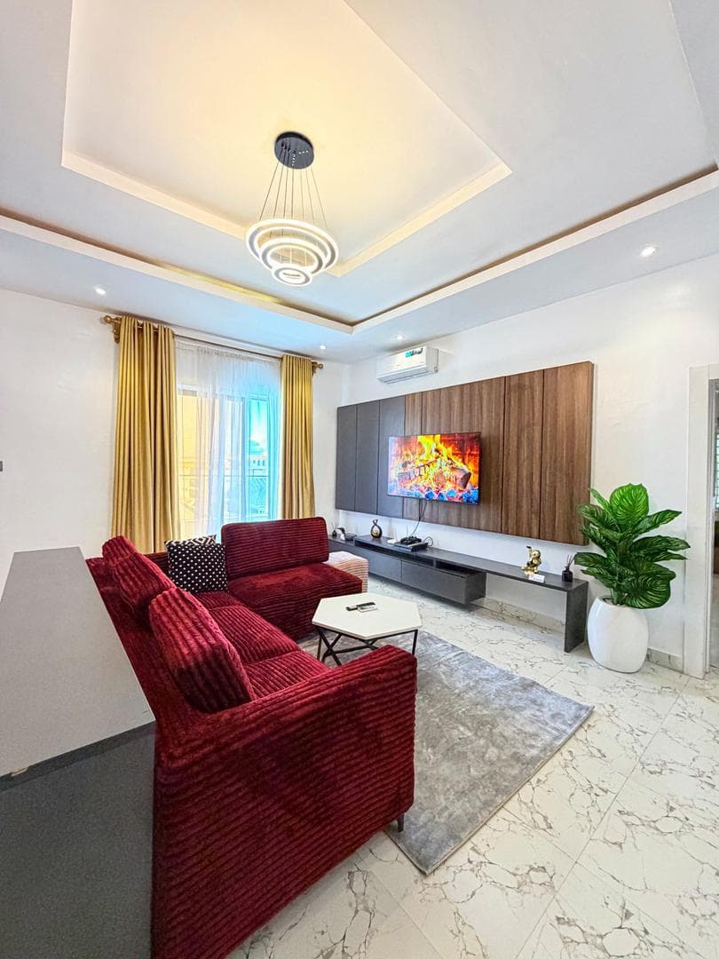 Fully Furnished 1 Bedroom Shortlet in Ikate, Lekki