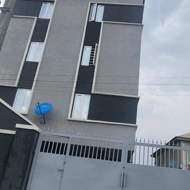 2 Bedroom Flat for Rent at Ologolo, Lagos