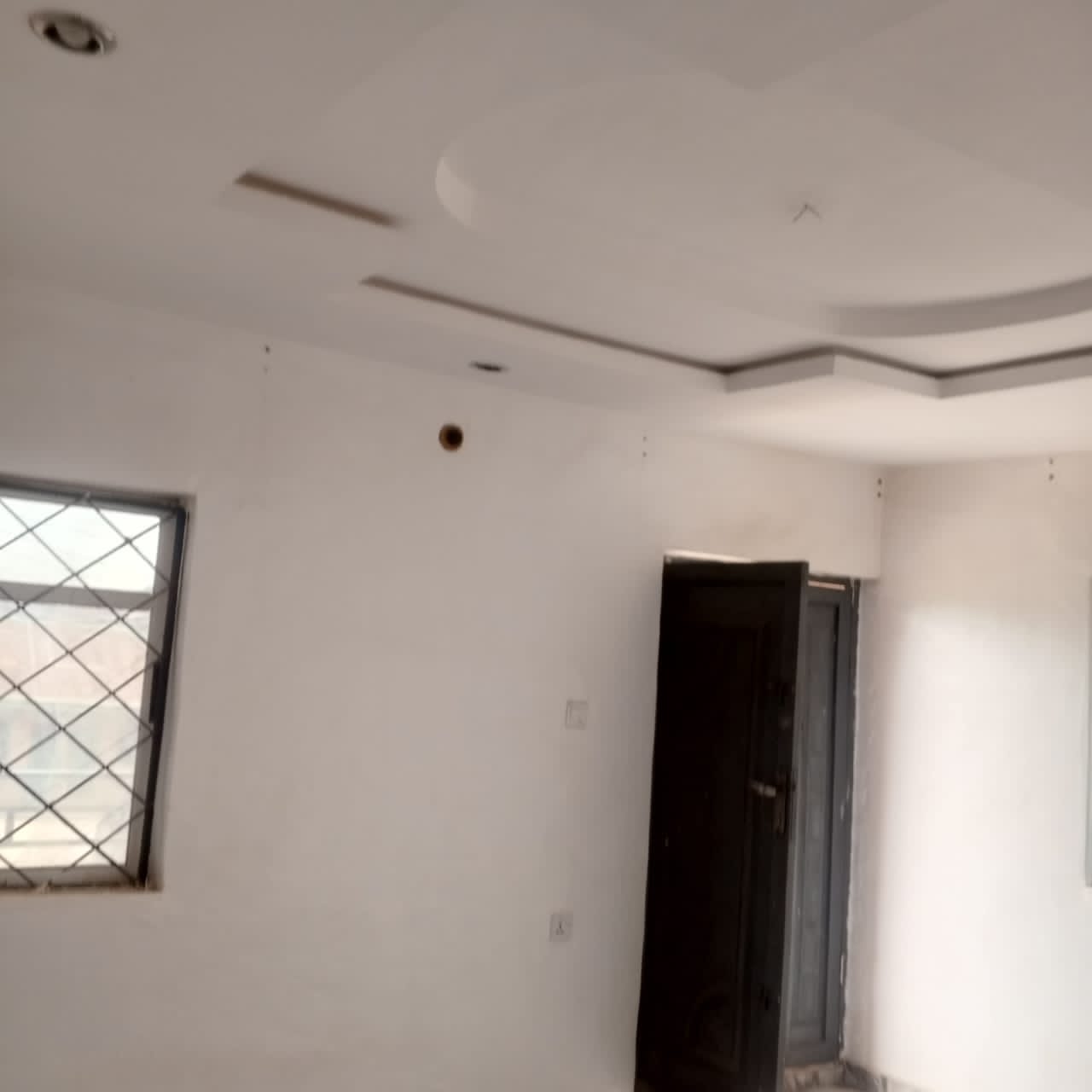 Room and Parlour Self Contain for Rent at Iyana Bodija, Ibadan