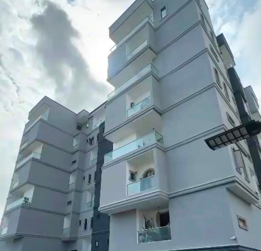 2 Bedroom Maisonette for Rent at Lekki Phase 1, Lagos