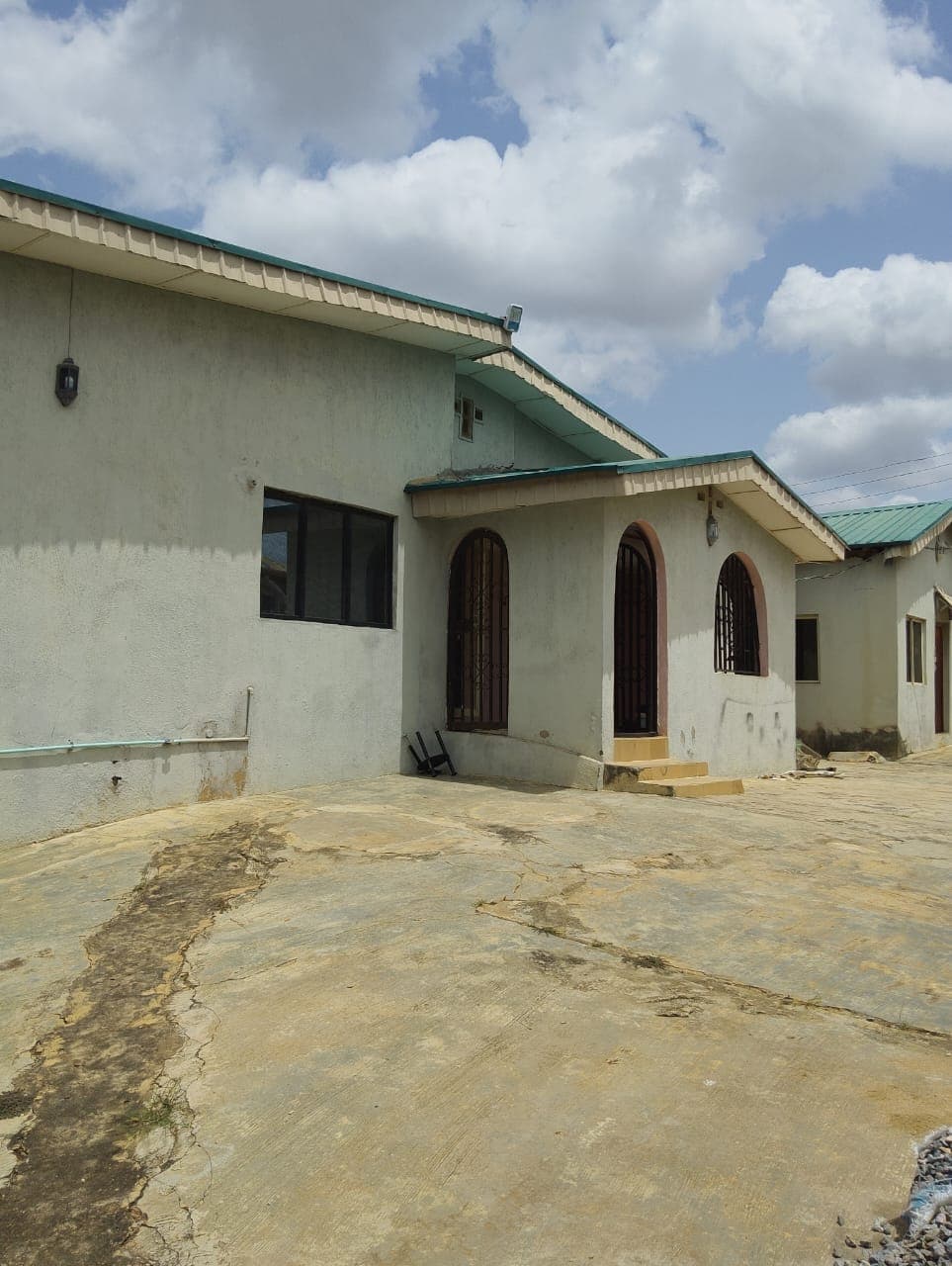 8 Bedroom Property for Sale in Isheri, Ikotun, Lagos