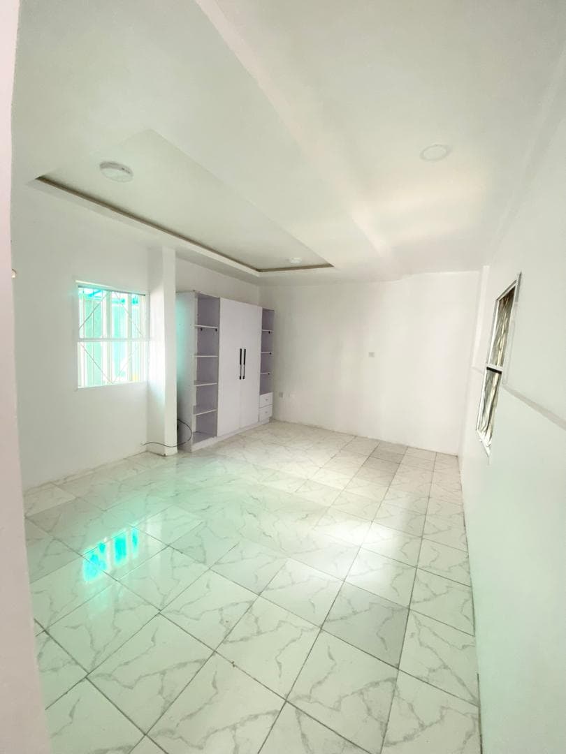 Self Contain for Rent at Lekki Phase 1, Lagos