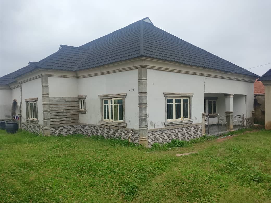 5 Bedroom Bungalow for Sale in Akoto Estate, Ibadan