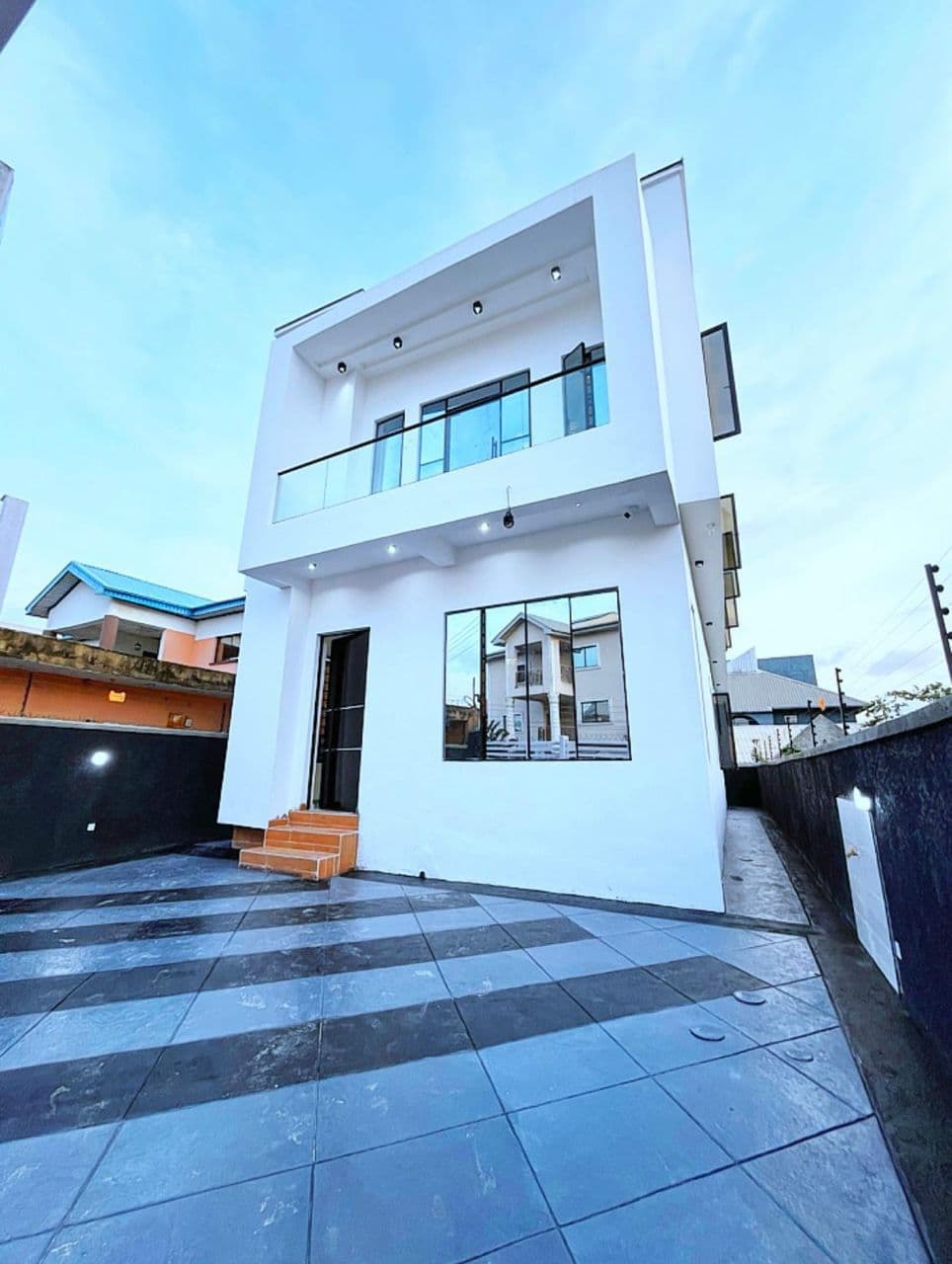 5 Bedroom Duplex for Sale in Lekki