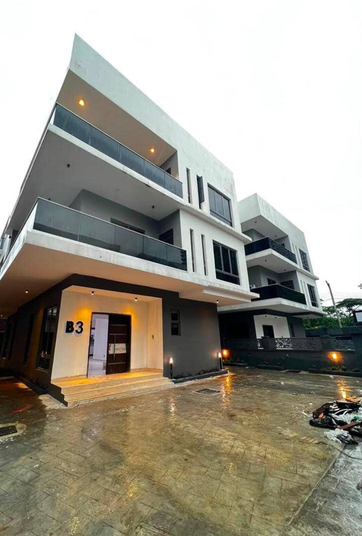 6 Bedroom Fully Detached Luxury Duplex with Pool and Gym for Sale in Old Ikoyi, Lagos