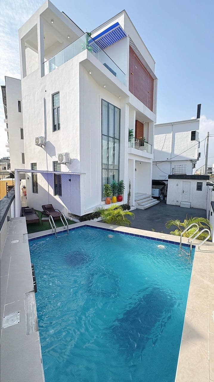 4 Bedroom Duplex for Shortlet in Ikate, Lagos
