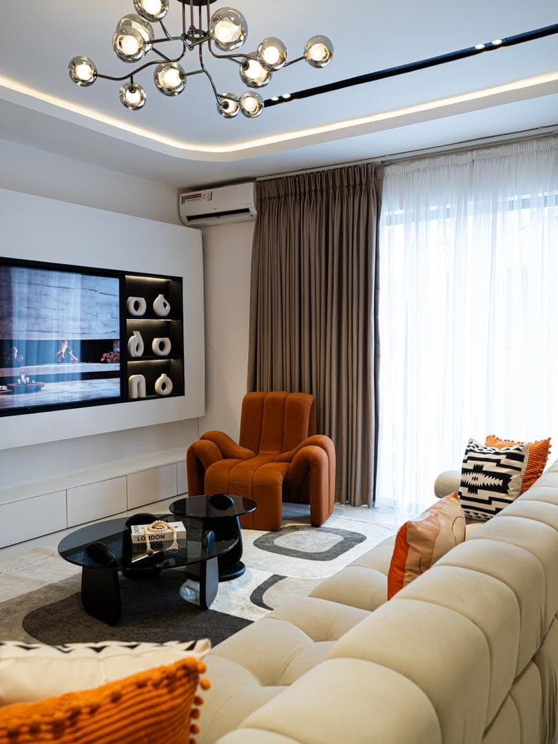 Fully Furnished 2 Bedroom Apartment in Lekki Phase 1, Lagos