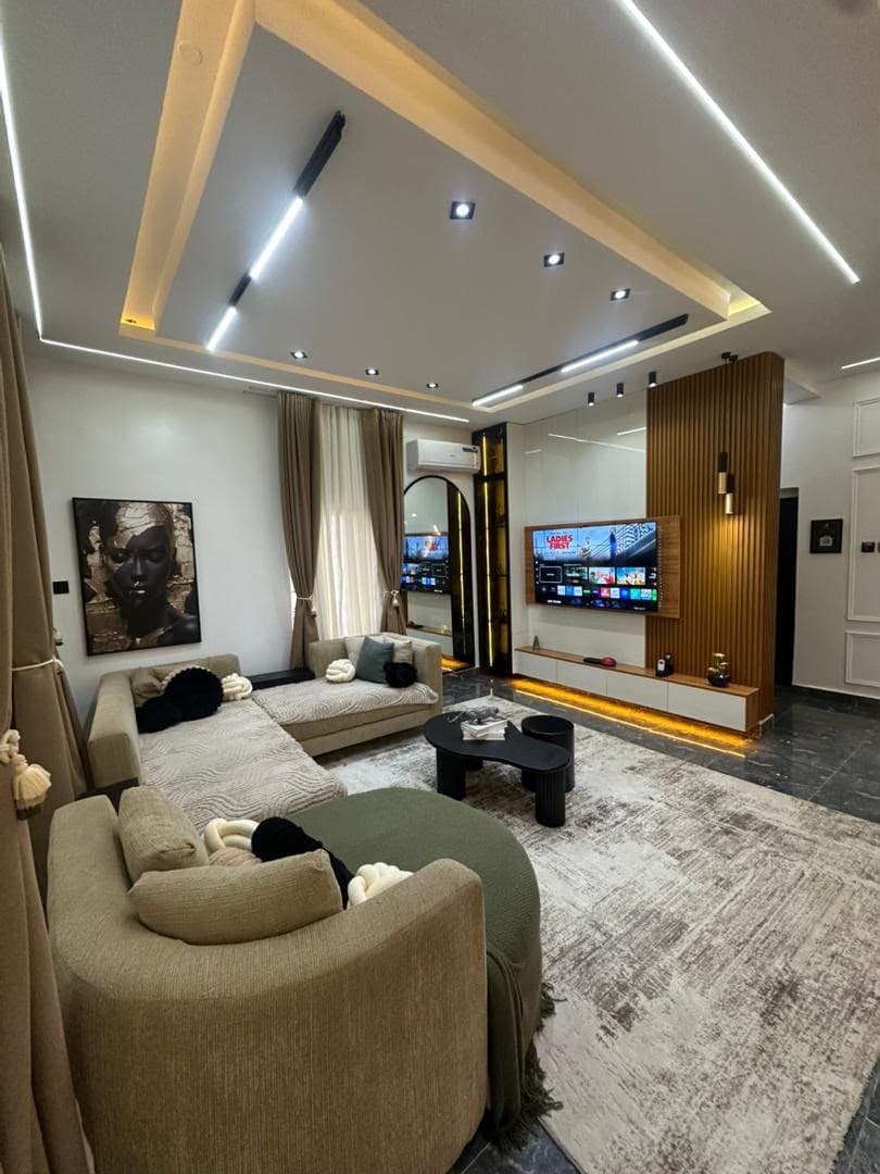 2 Bedroom Shortlet in Wuye, Abuja