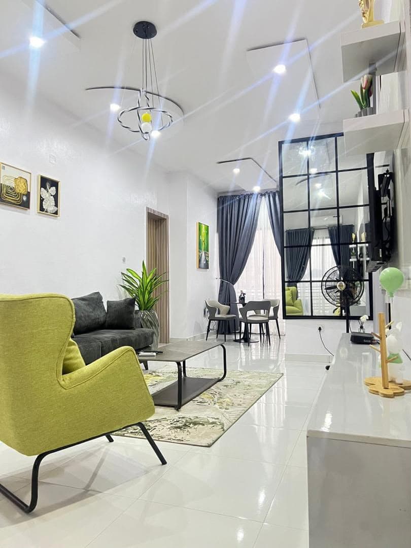 Luxury 2 Bedroom Shortlet in Orchid Road, Lagos