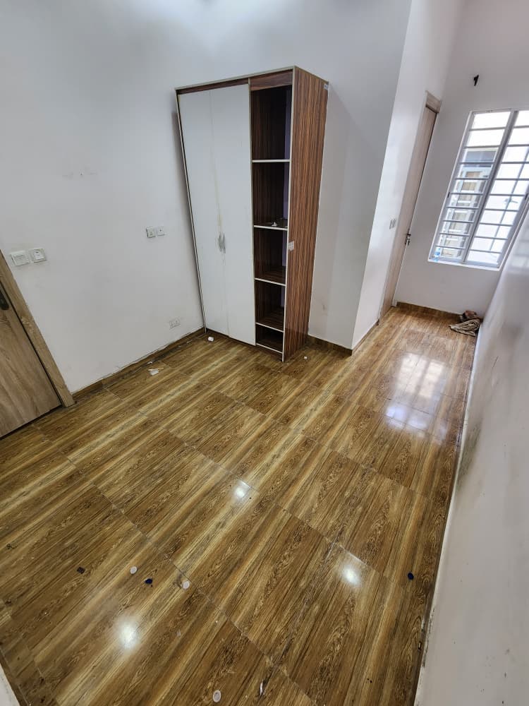 Room for Rent at Orchid Road, Lagos