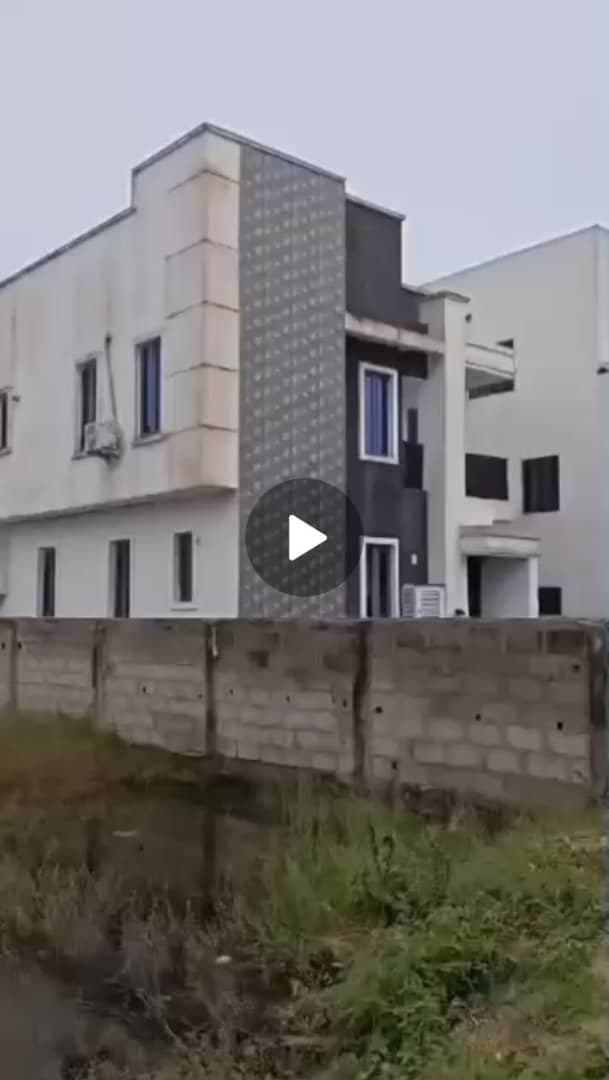 300 sqm Dry Land for Sale in Ajayi Apata Estate, Sangotedo, Lagos