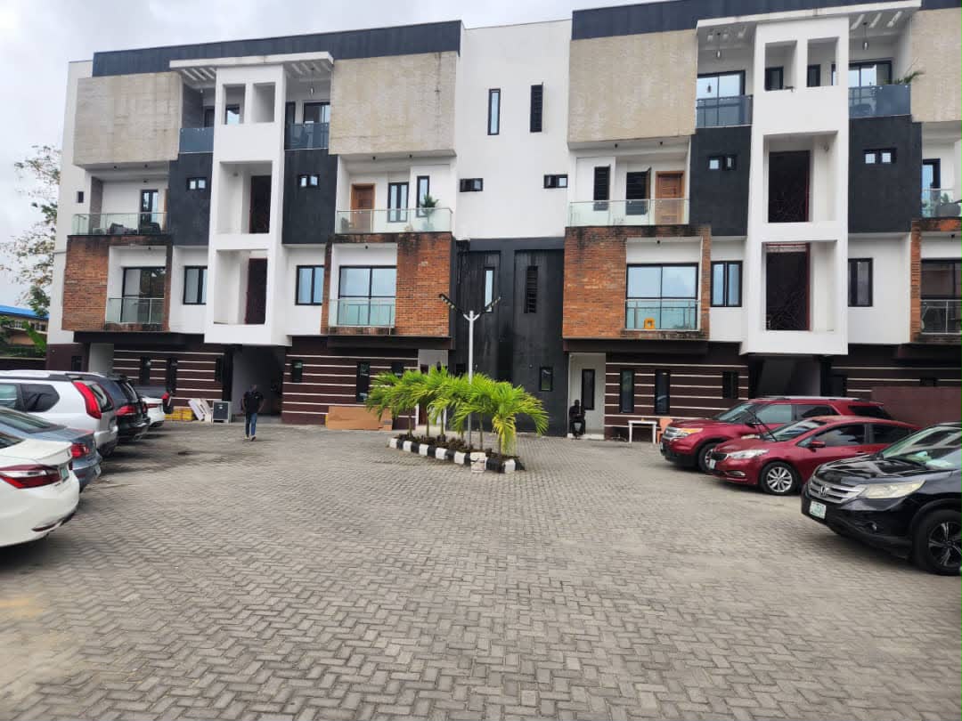 4 Bedroom Terrace Duplex for Sale at Ikoyi, Lagos
