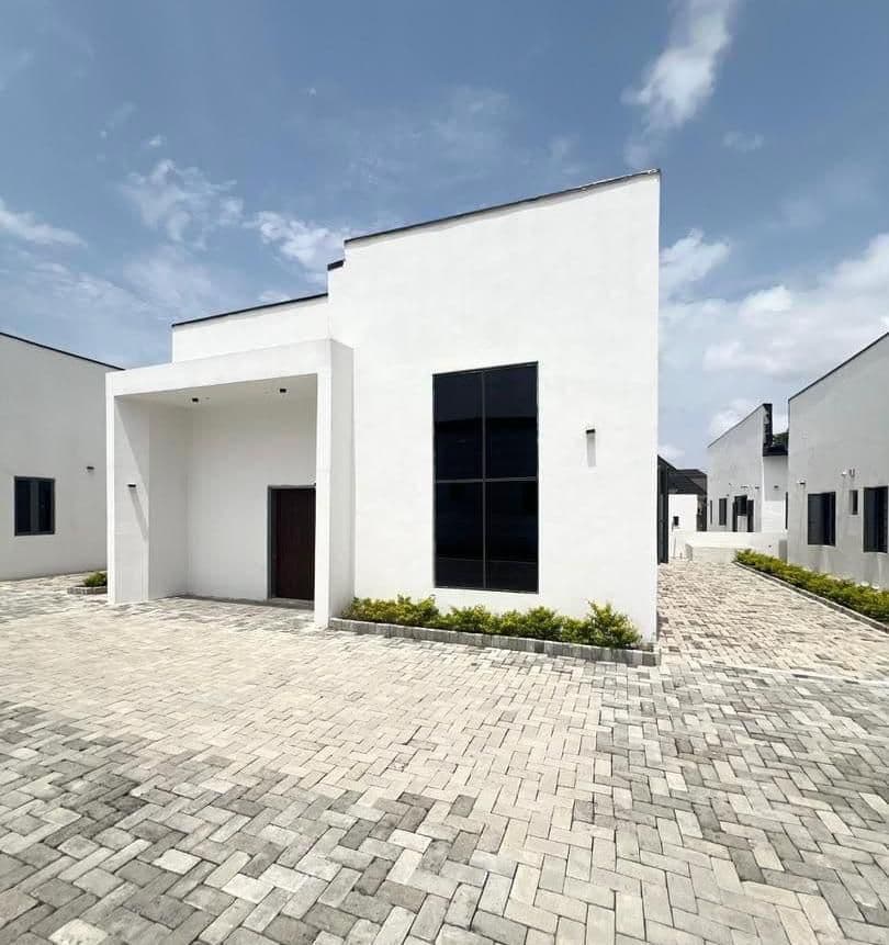 2 Bedroom Bungalow for Rent in Abraham Adesanya
