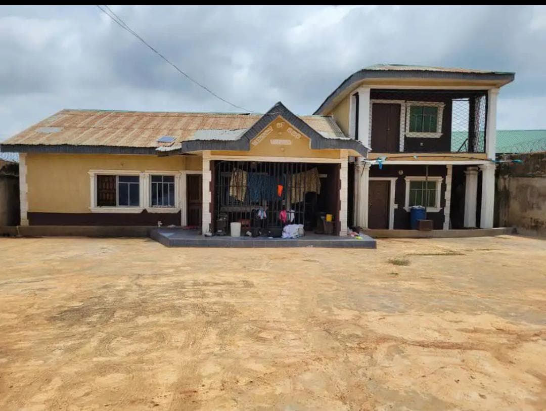 4 Bedroom Flat for Sale in Apata, Ibadan