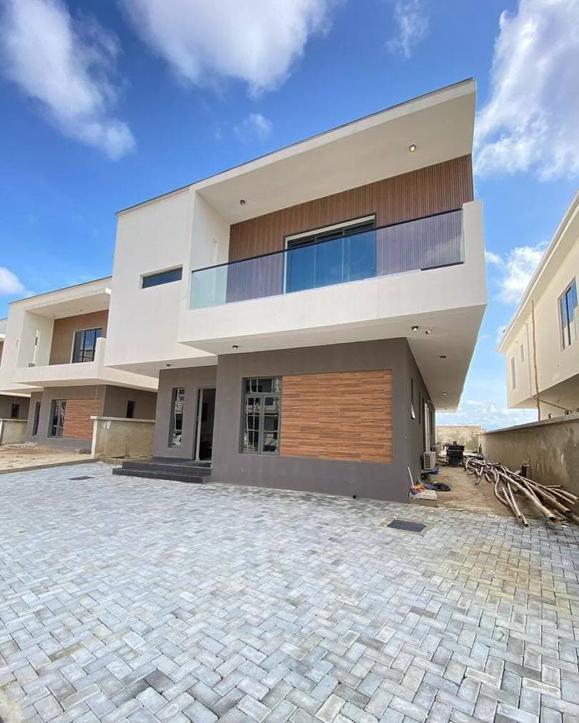 4 Bedroom Duplex for Sale at Lekki Phase 1, Lagos