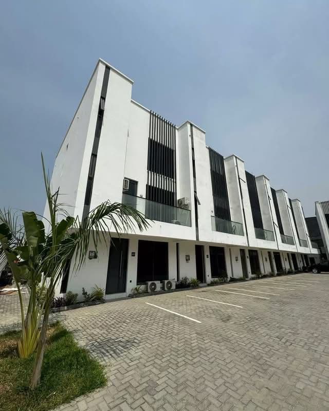 4 Bedroom Terrace Duplex with BQ for Rent in Ikate, Lekki, Lagos