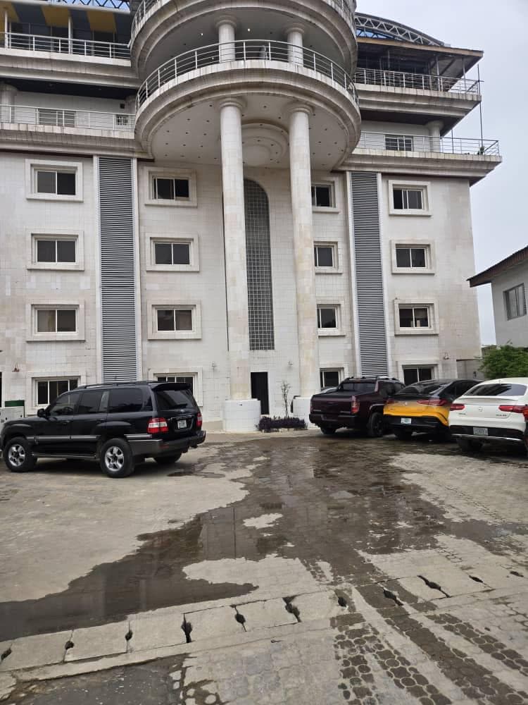 3 Bedroom Flat with BQ for Rent in Victoria Island, Lagos