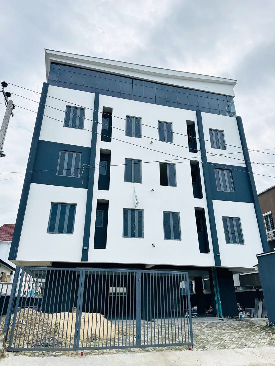 2 Bedroom Flat for Sale at Ikate Elegushi, Lekki, Lagos