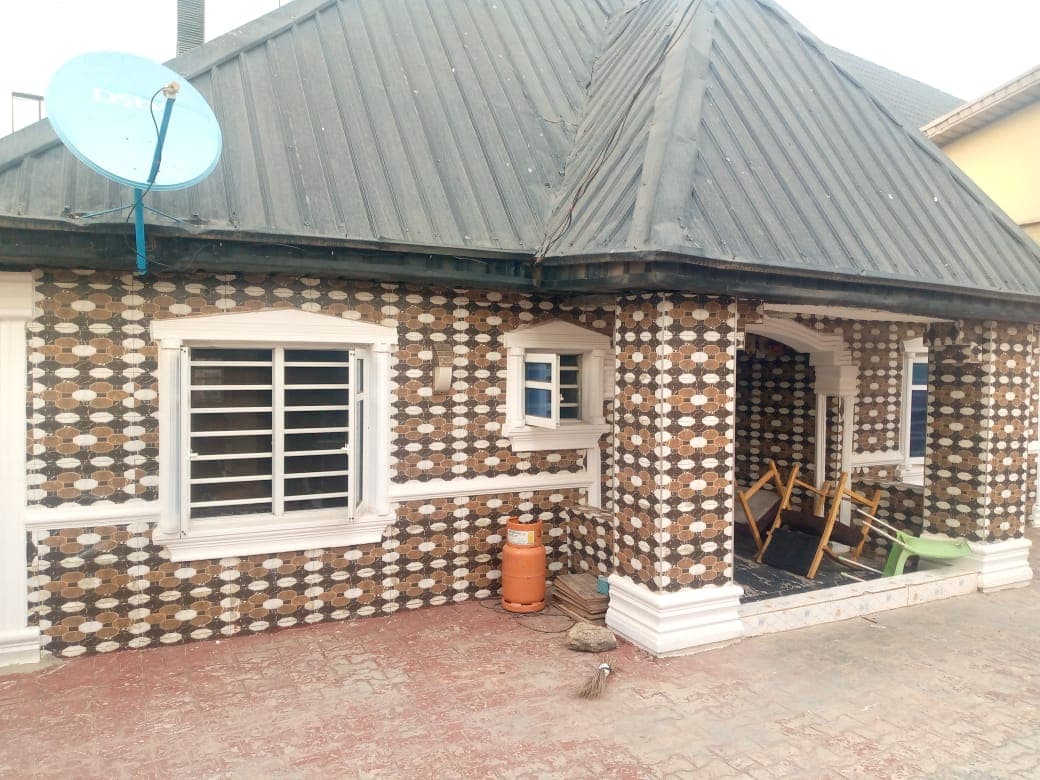 3 Bedroom Flat for Sale in Idimu