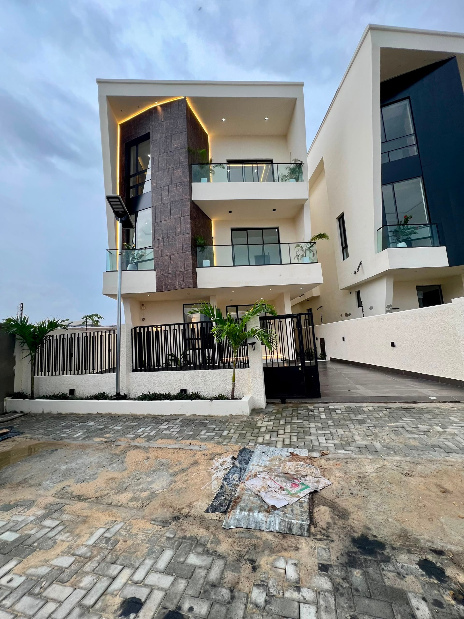 5 Bedroom Home with BQ for Sale at Orchid Road, Lekki, Lagos