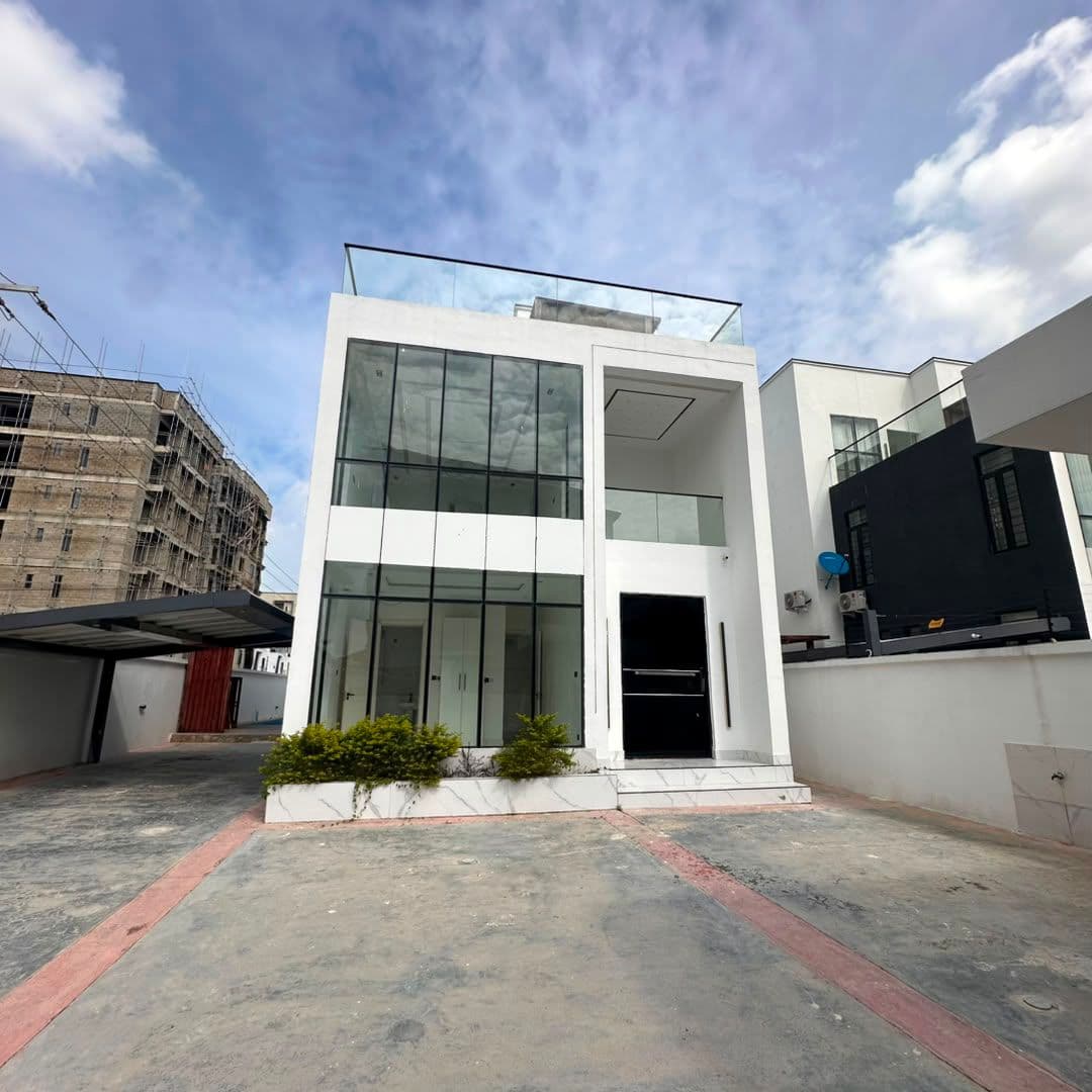 5 Bedroom Fully Detached Duplex for Sale in Lekki Phase 1, Lagos