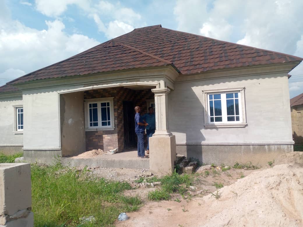 3 Bedroom Bungalow for Sale in Main Alagbaka GRA