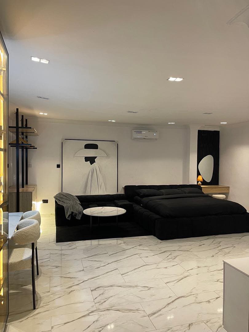 Studio Apartment for Shortlet in Jakande, Osapa, Lekki